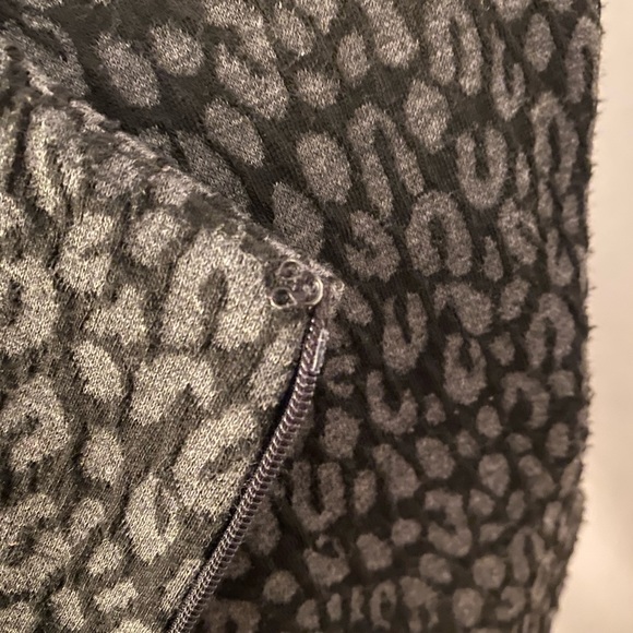 Calvin Klein Jersey Dress - Leopard Print - Picture 7 of 8